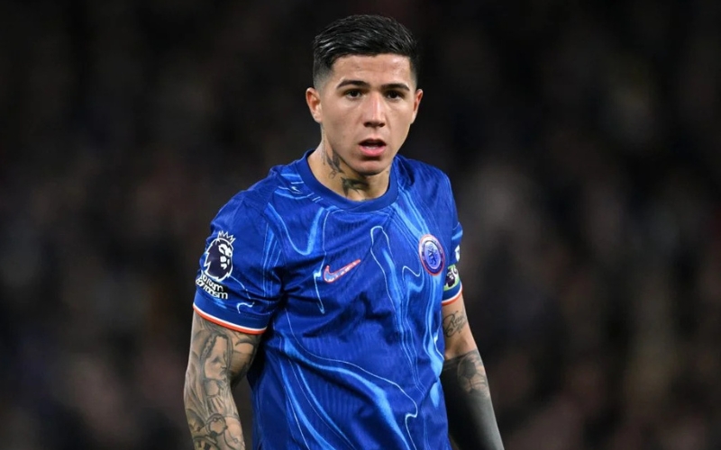 uefa-liga-mistrz&oacute;w-enzo-fernandez-chelsea